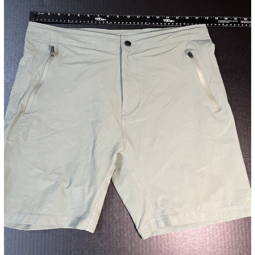 Mack Weldon Men’s Teal Gym Shorts with zippered‎ pockets Size Large 38x8